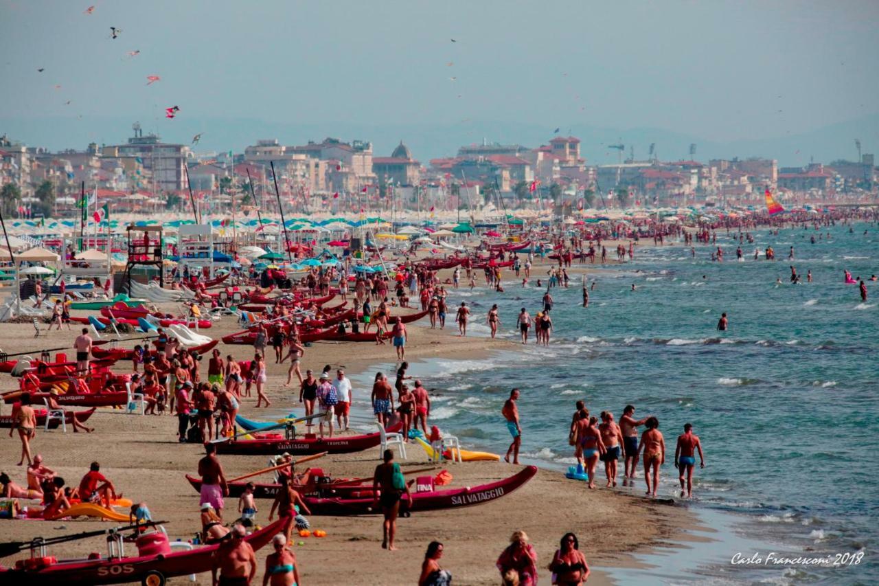 Vacanze A Viareggio Exterior photo